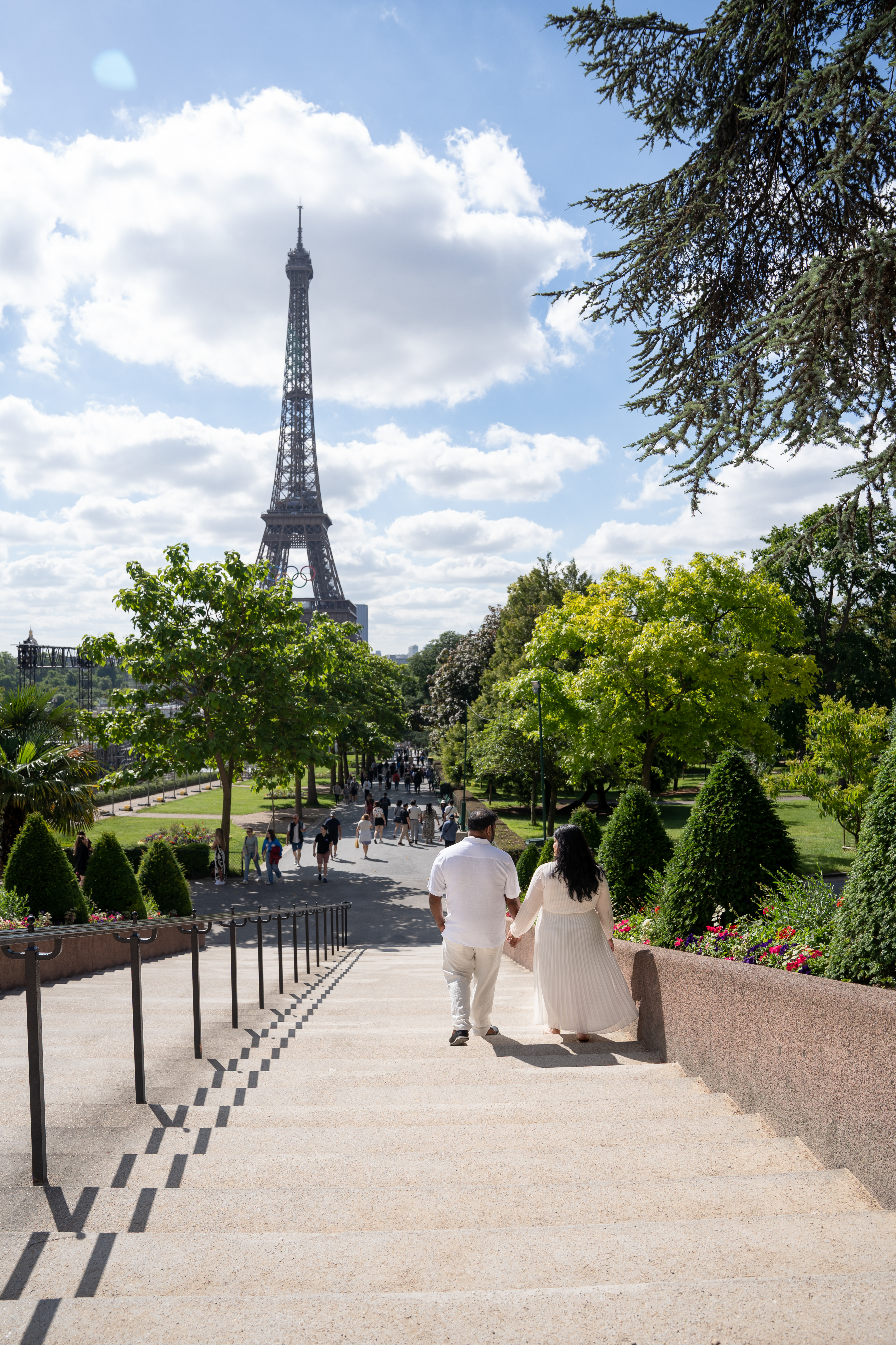 Walk to Eiffel